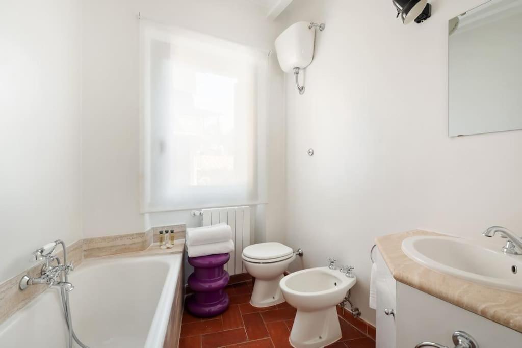 Casa Garibaldi, A Burghesius Appartamento